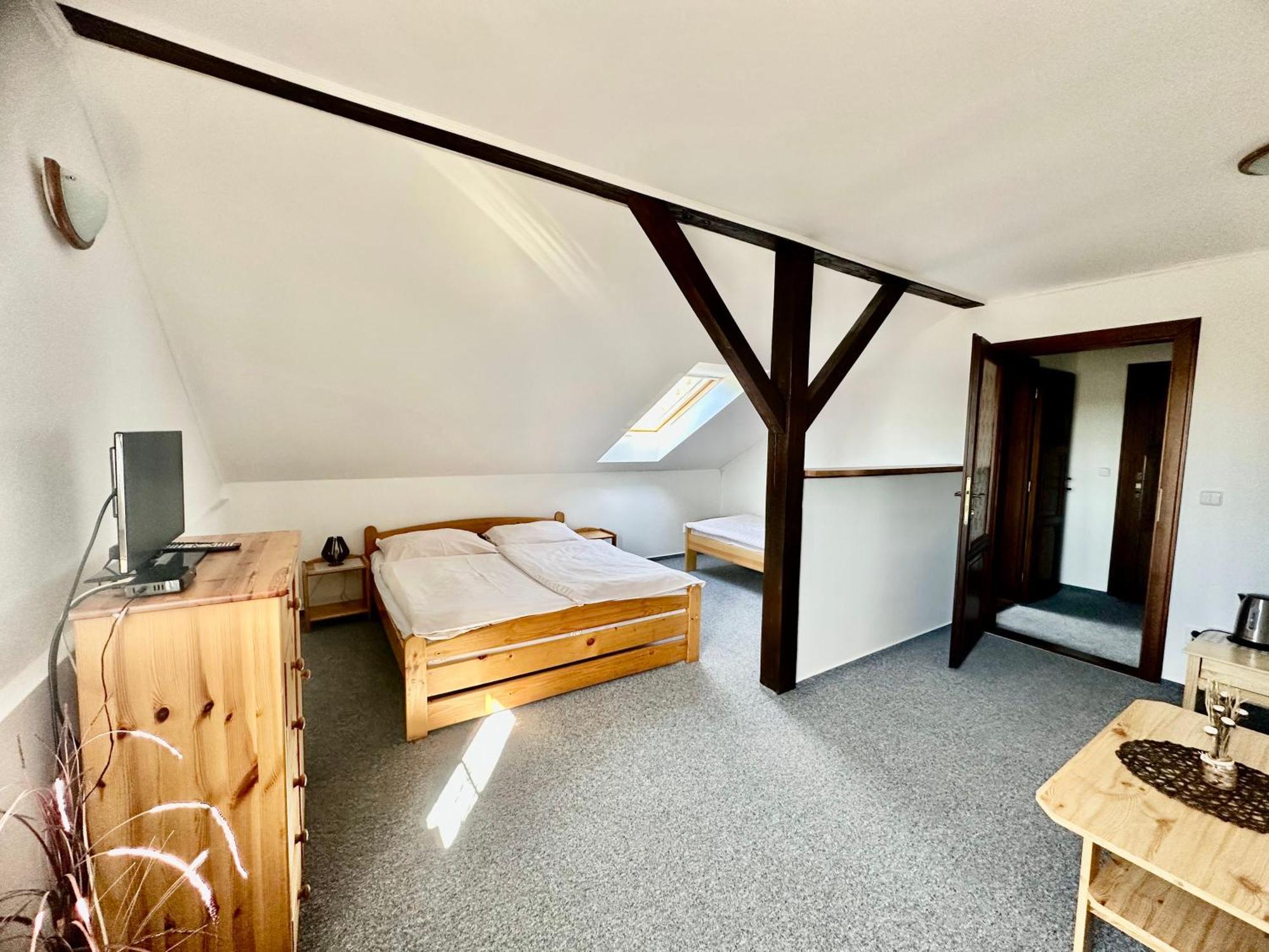 Pod Klicem Hotell Svor Eksteriør bilde